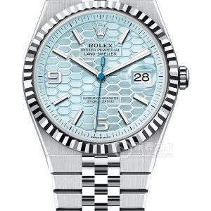 Rolex Land Rover Model M127336-0001 Automatic mechanical, 950 platinum, 40mm