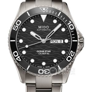 Mido Navigator M042.430.44.051.00 Titanium, 42.5mm - Image 1